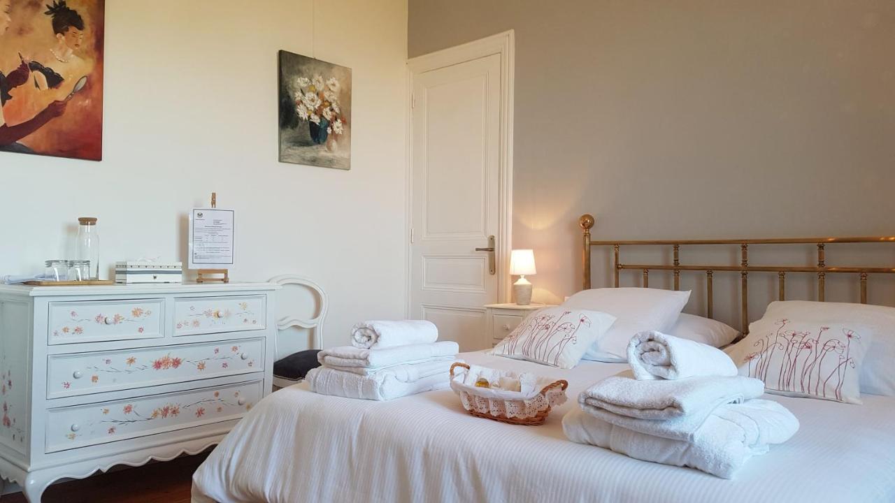 Ouches Domaine Berenguer Bed & Breakfast エクステリア 写真