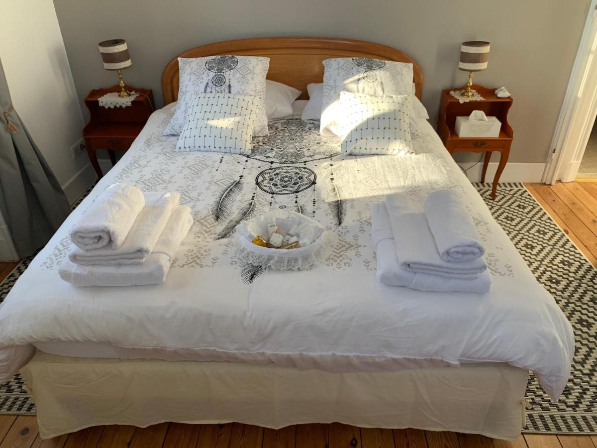 Ouches Domaine Berenguer Bed & Breakfast エクステリア 写真
