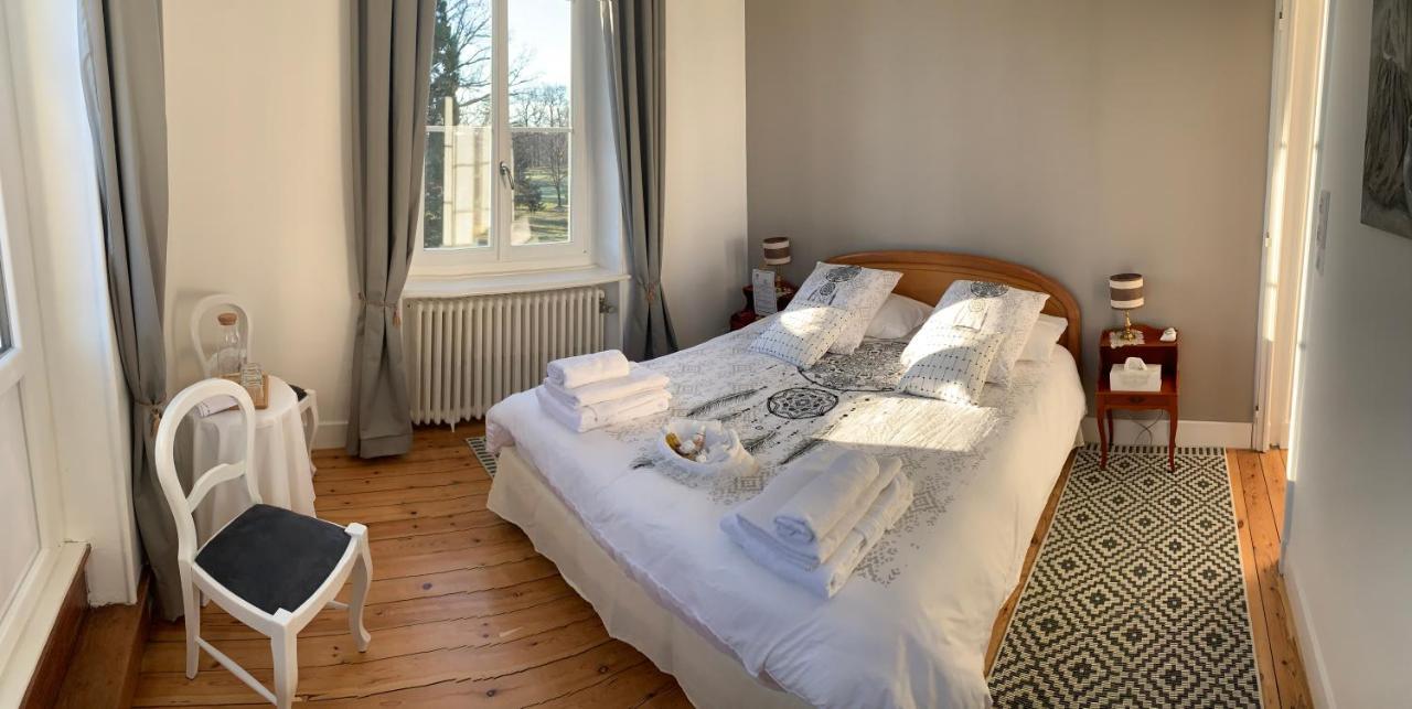 Ouches Domaine Berenguer Bed & Breakfast エクステリア 写真