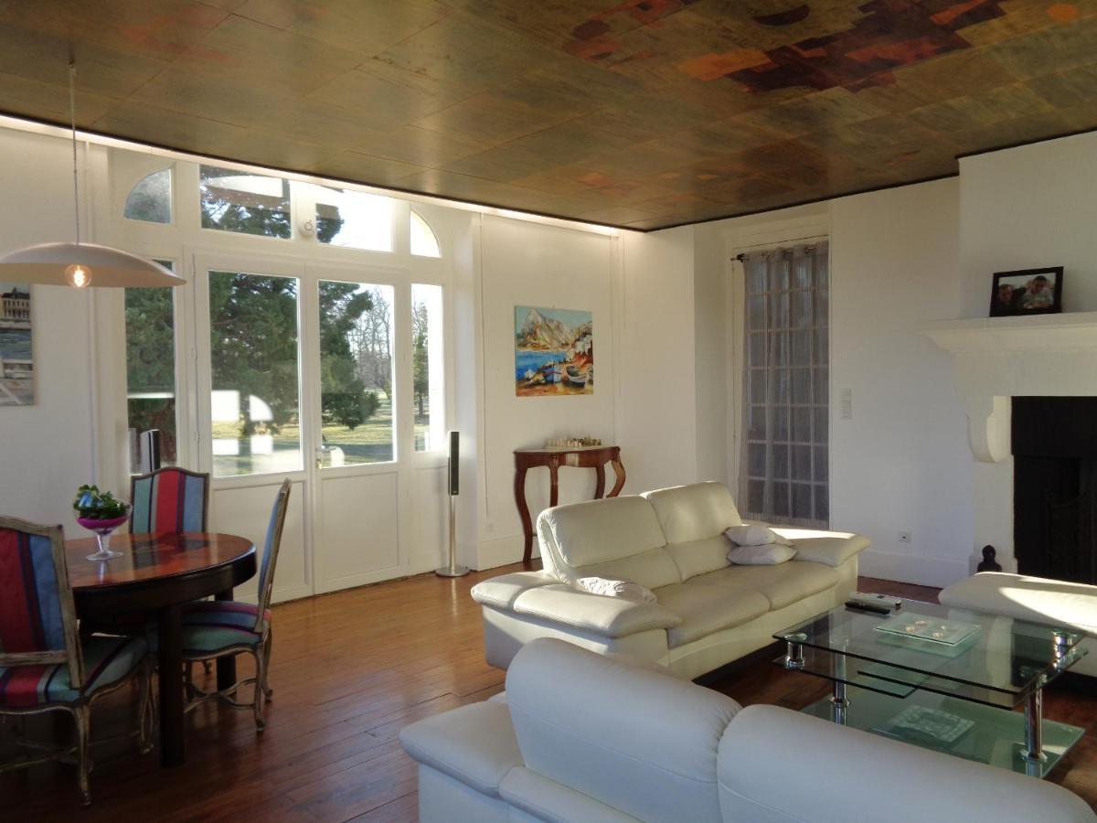 Ouches Domaine Berenguer Bed & Breakfast エクステリア 写真