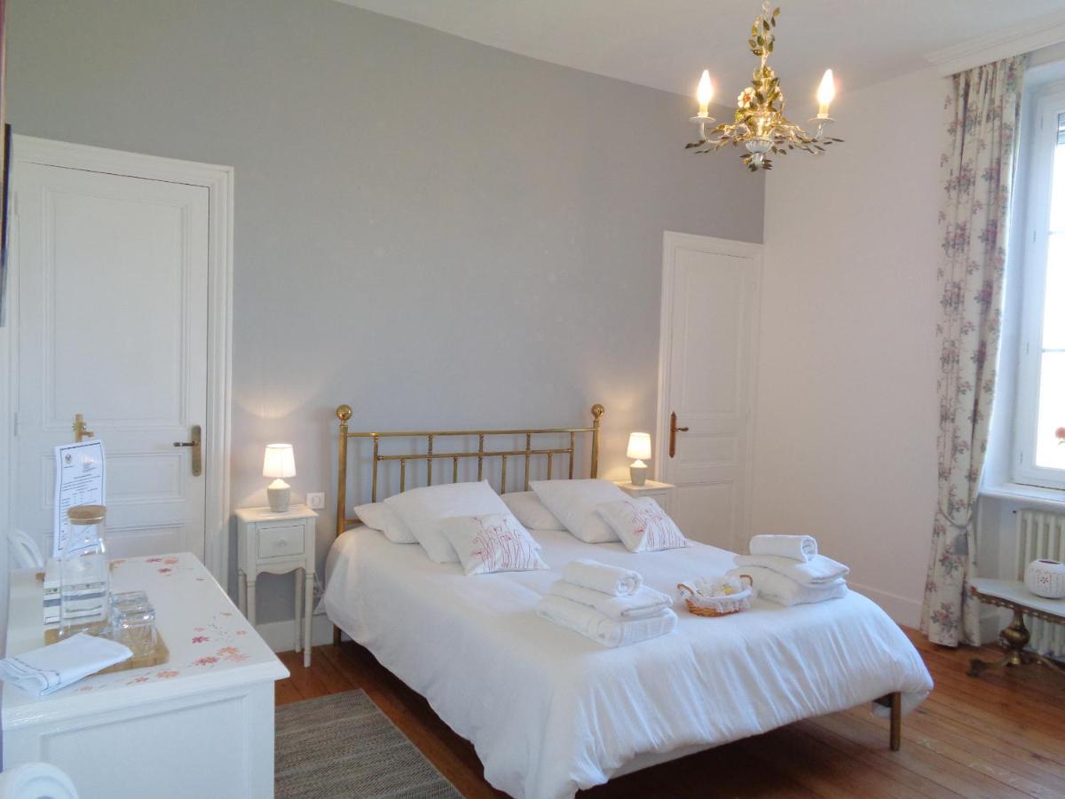 Ouches Domaine Berenguer Bed & Breakfast エクステリア 写真