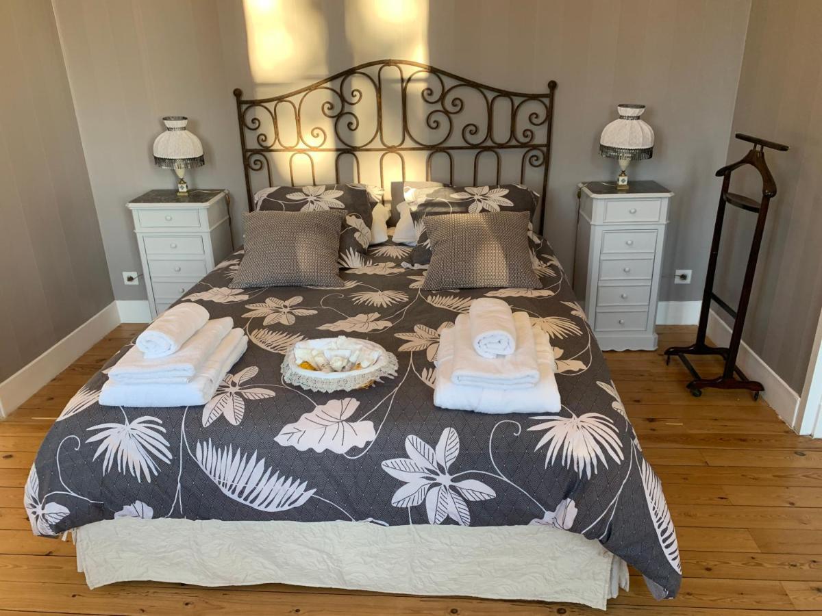 Ouches Domaine Berenguer Bed & Breakfast エクステリア 写真